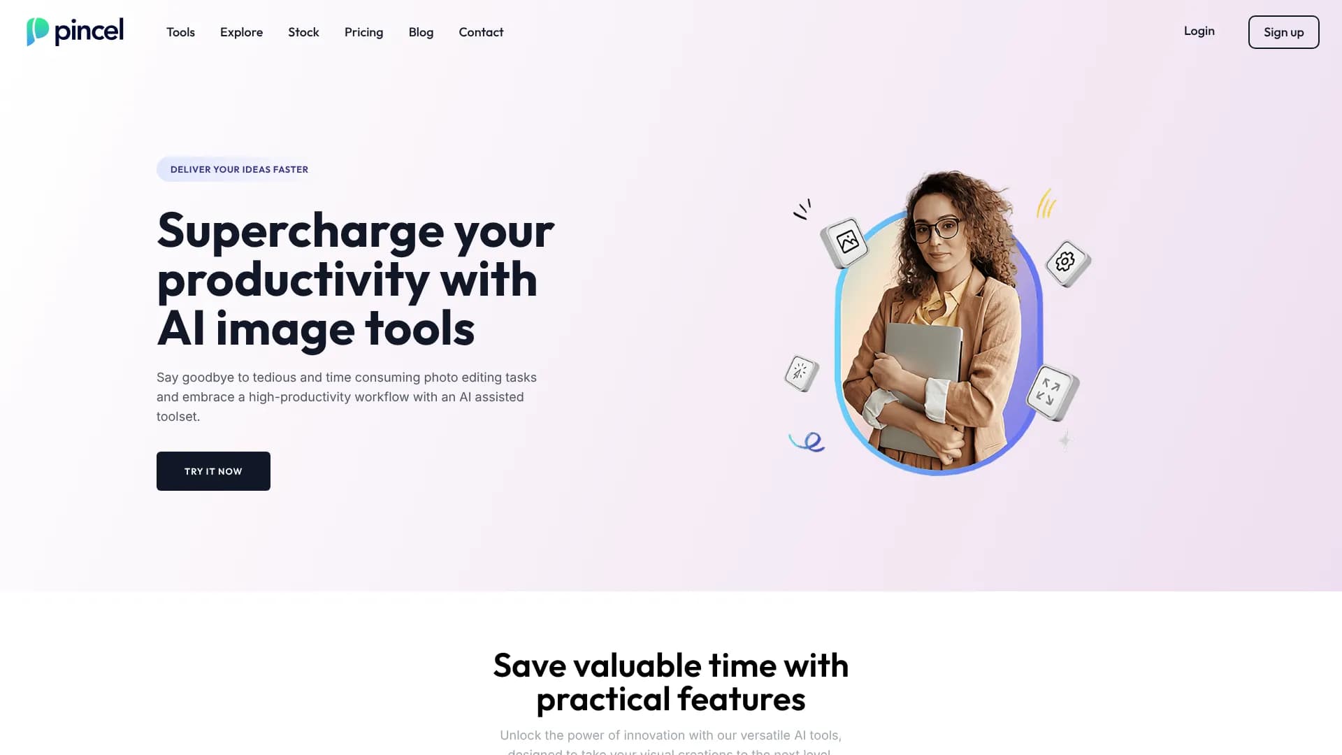 Pincel — AI Image Extender